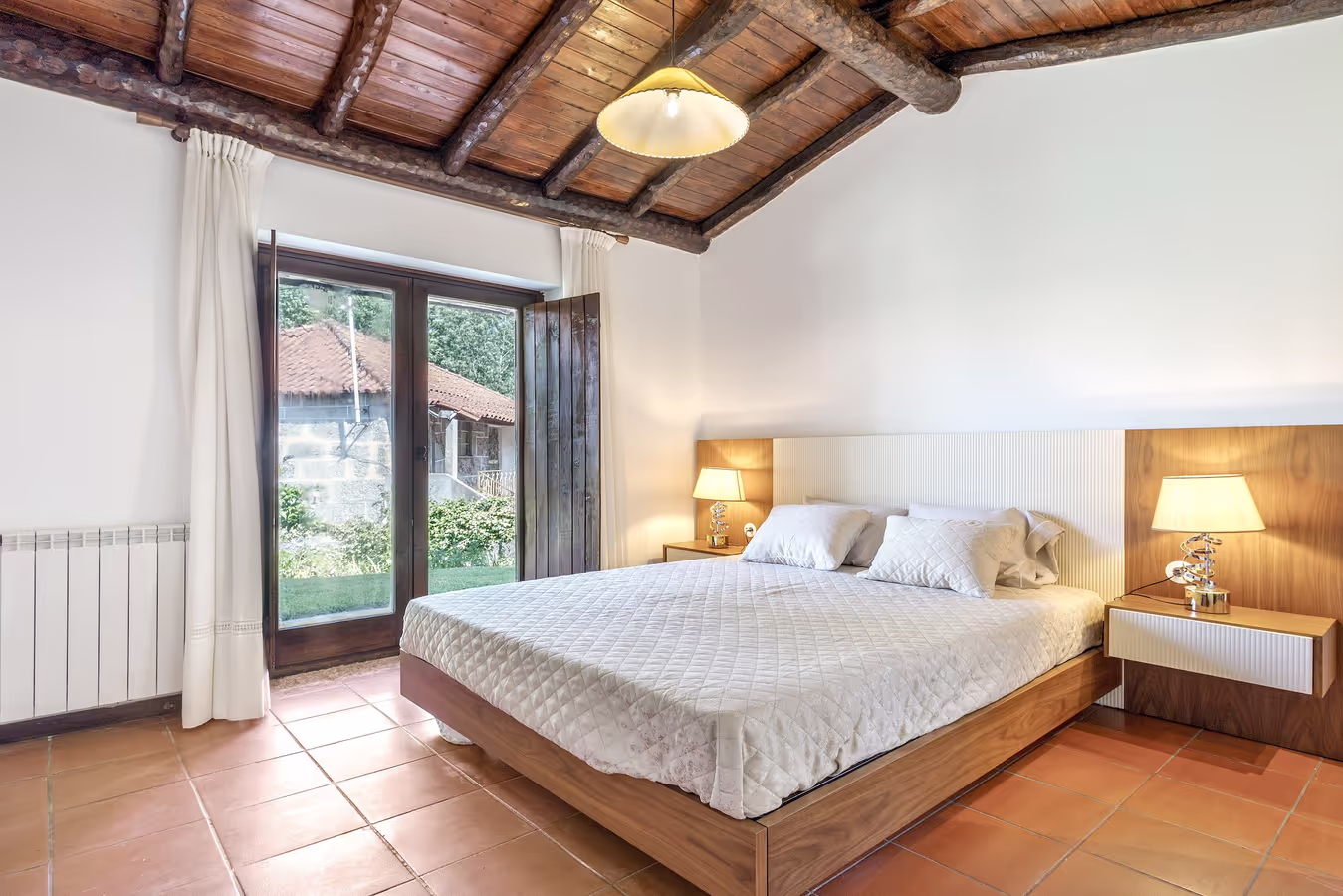 Suíte com cama de casal