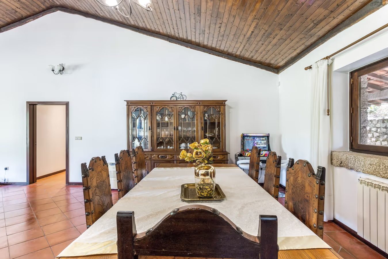 A mesa de jantar, para toda a gente à mesa